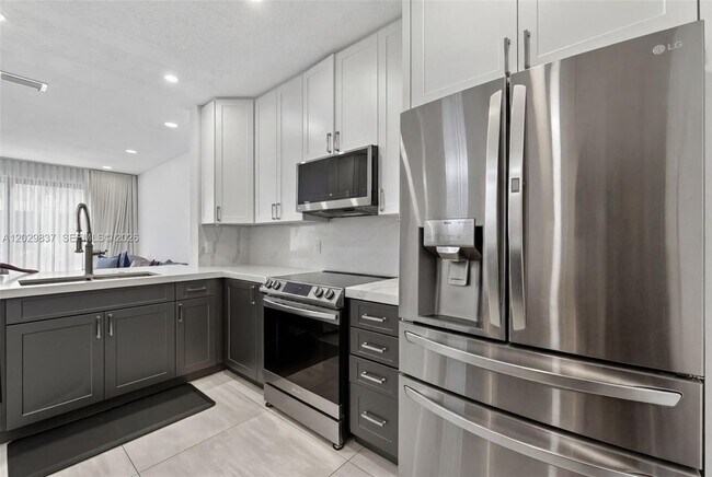 Building Photo - 21388 Marina Cove Cir