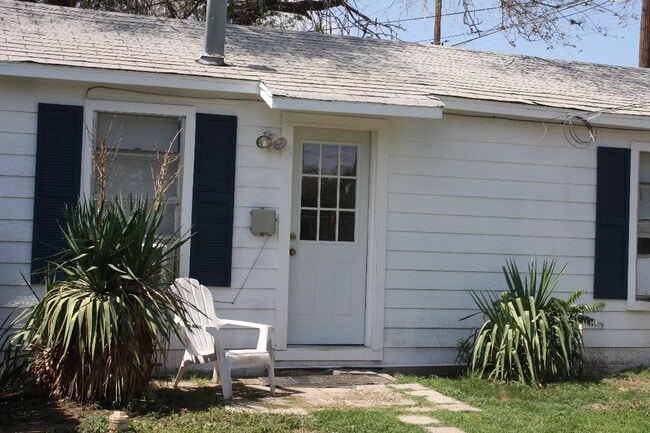 Building Photo - 2118 26th St