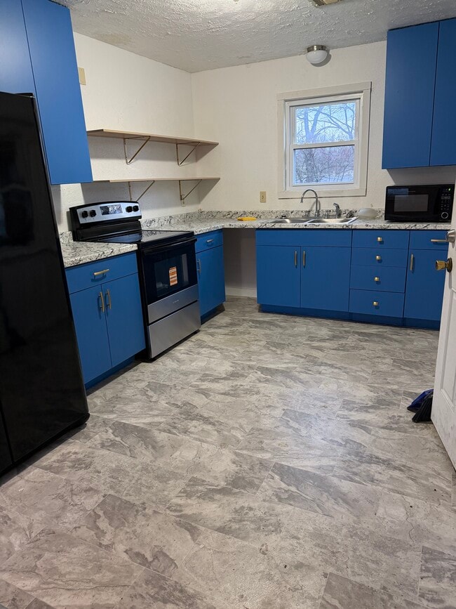 Building Photo - 209 W Frontier St