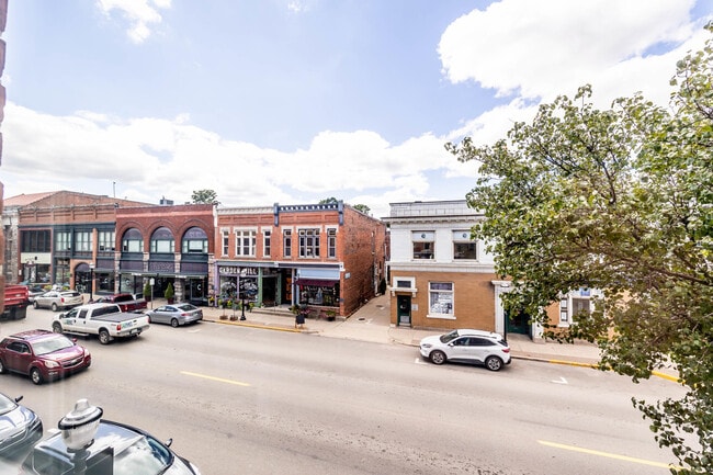 Building Photo - 109 S Main St