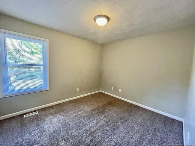 Building Photo - 820 Anarine Rd