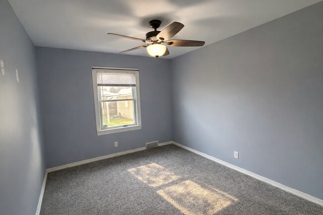 Building Photo - 1711 Kurz Way