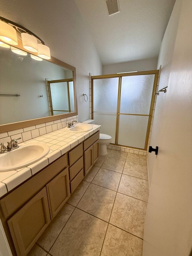 Building Photo - 10236 S Del Rico