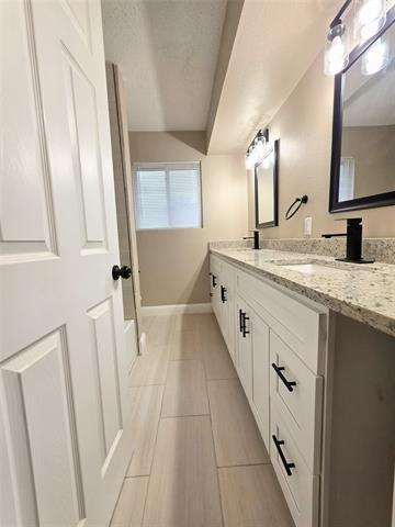 Building Photo - 1302 La Salle Dr