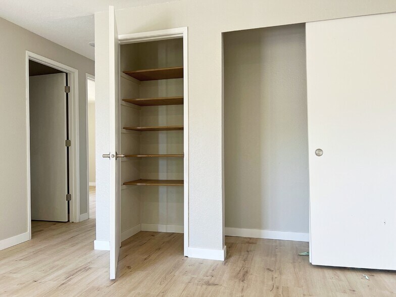 Storage Spaces - 17612 80th Ct NE