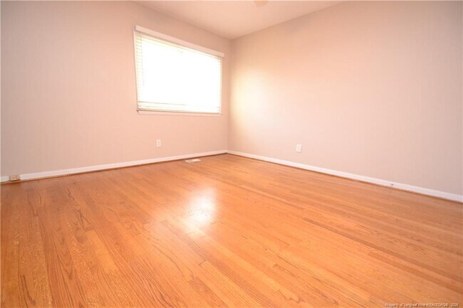 Building Photo - 5133 Lundy Dr