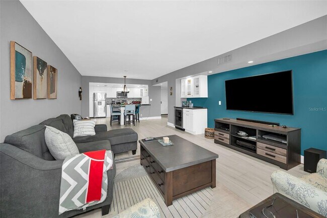 Building Photo - 1460 Gulf Blvd