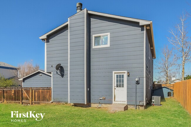 Building Photo - 2213 Moccassin Dr