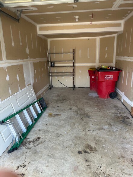 Building Photo - 91 Fuzzy Tail Dr