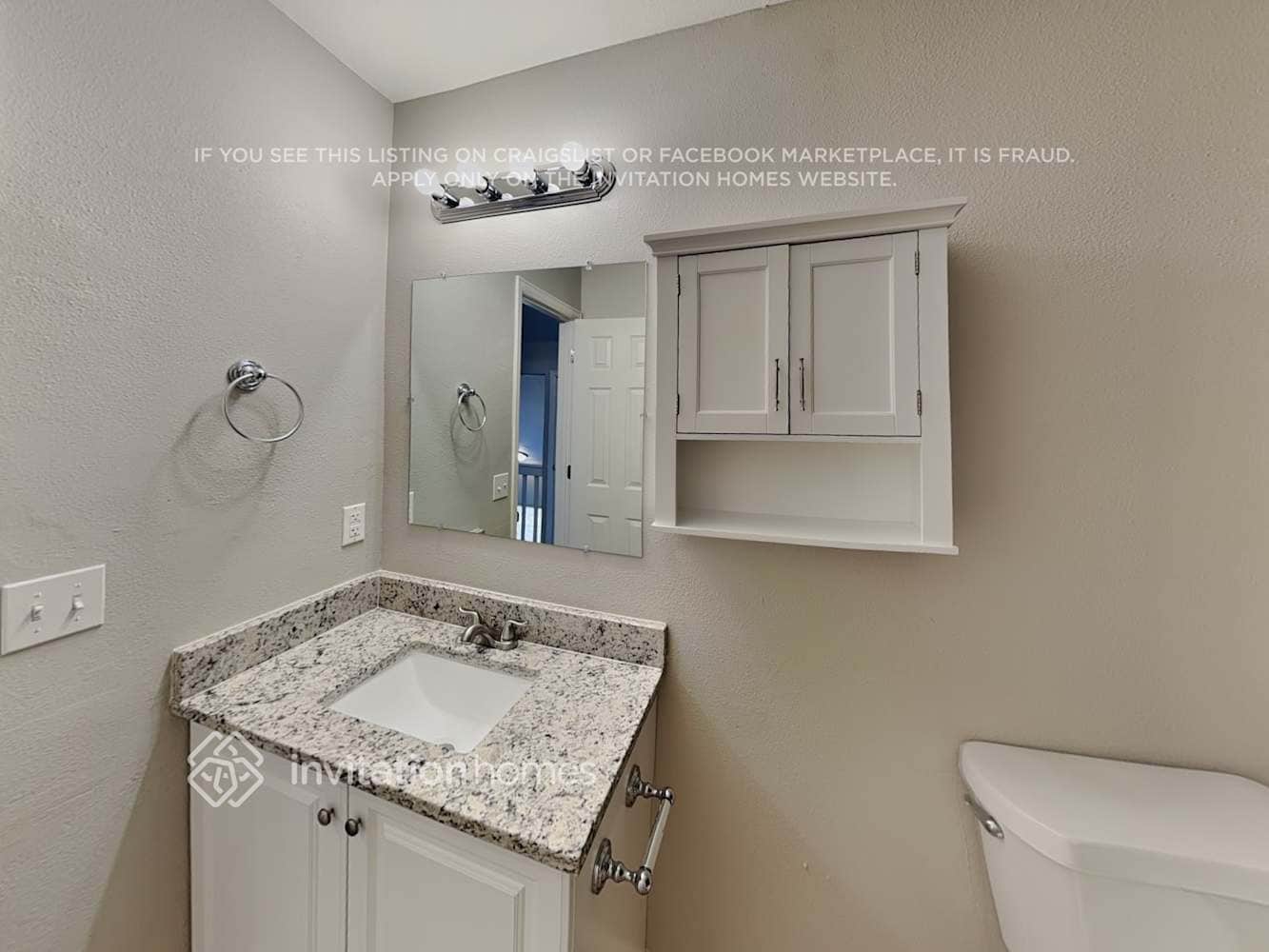 Building Photo - 3823 Dyanna Dr