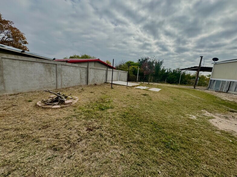 Building Photo - 76 Top Dr