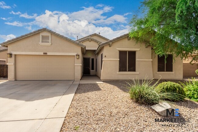 Primary Photo - 4Bed/2Bath House at Greenway Rd/175th Ave!...