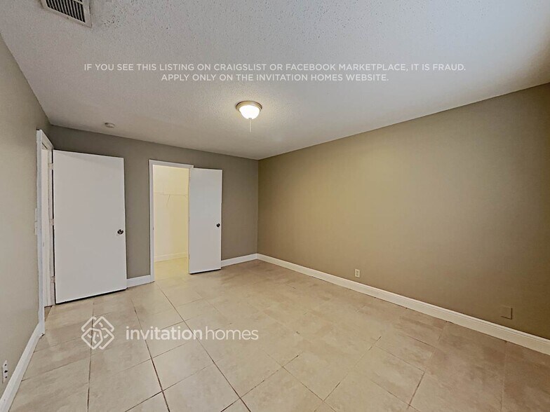 Building Photo - 4389 Violet Cir