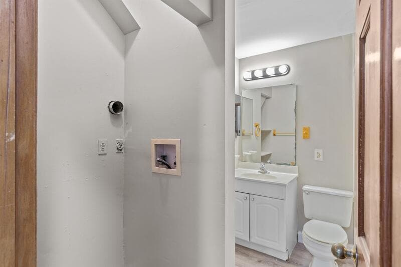 Building Photo - 3831 McRee Ave