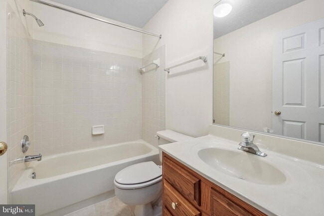 Building Photo - 2335 Colts Brook Dr