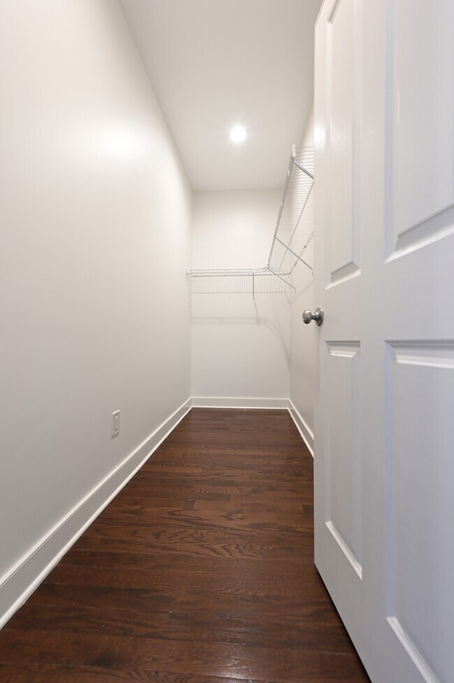 Building Photo - 4059 St Johns Way