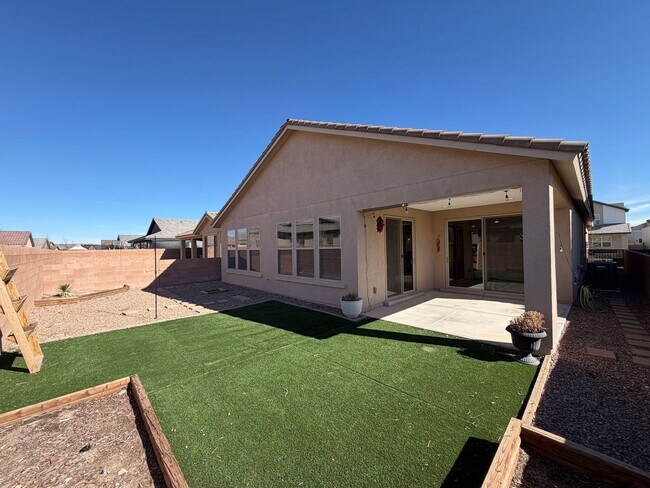 Building Photo - 4 Bedrooom Single Story New Build in Mesa Del Sol Near Netflix Studios!