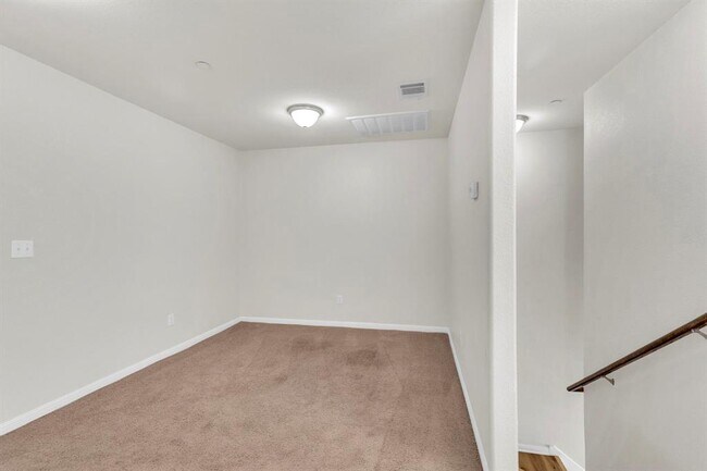 Building Photo - 1701 S Bell Blvd