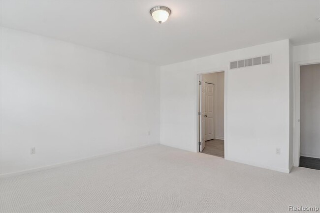 Building Photo - 21422 Navarra Dr