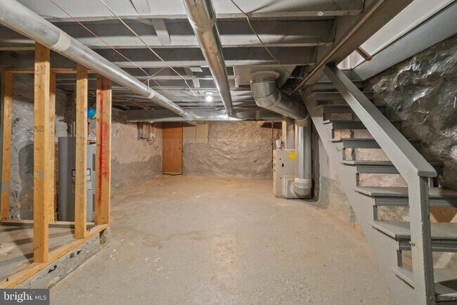 Building Photo - 3427 Ravenwood Ave
