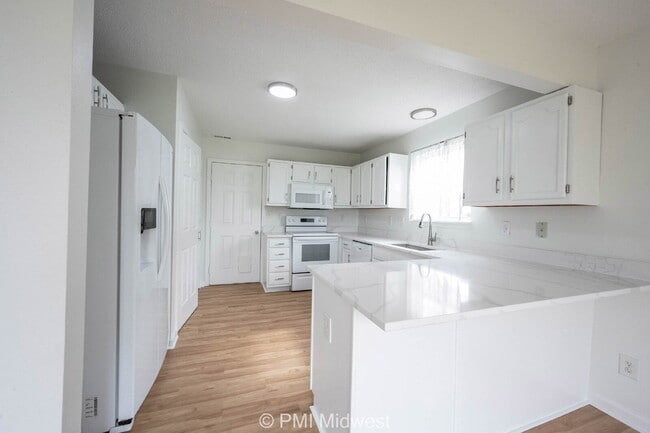 Building Photo - 3822 LimeLight Ln