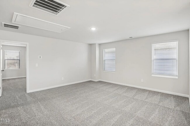 Building Photo - 314 White Birch Ln