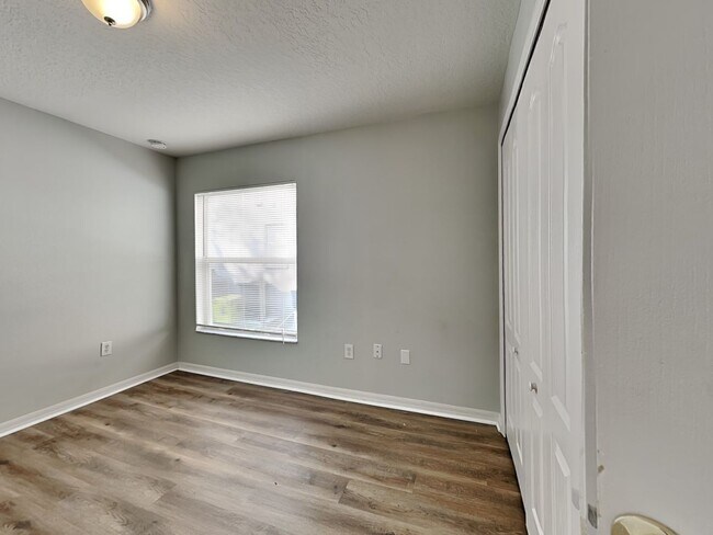 Building Photo - Spacious 3 Bedroom Home for Rent in Riverview, FL | Fenced Yard | 2-Car Garage