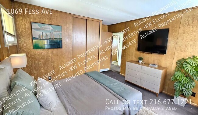 Building Photo - 1069 Fess Ave