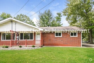 Building Photo - 8980 N Bedford Rd