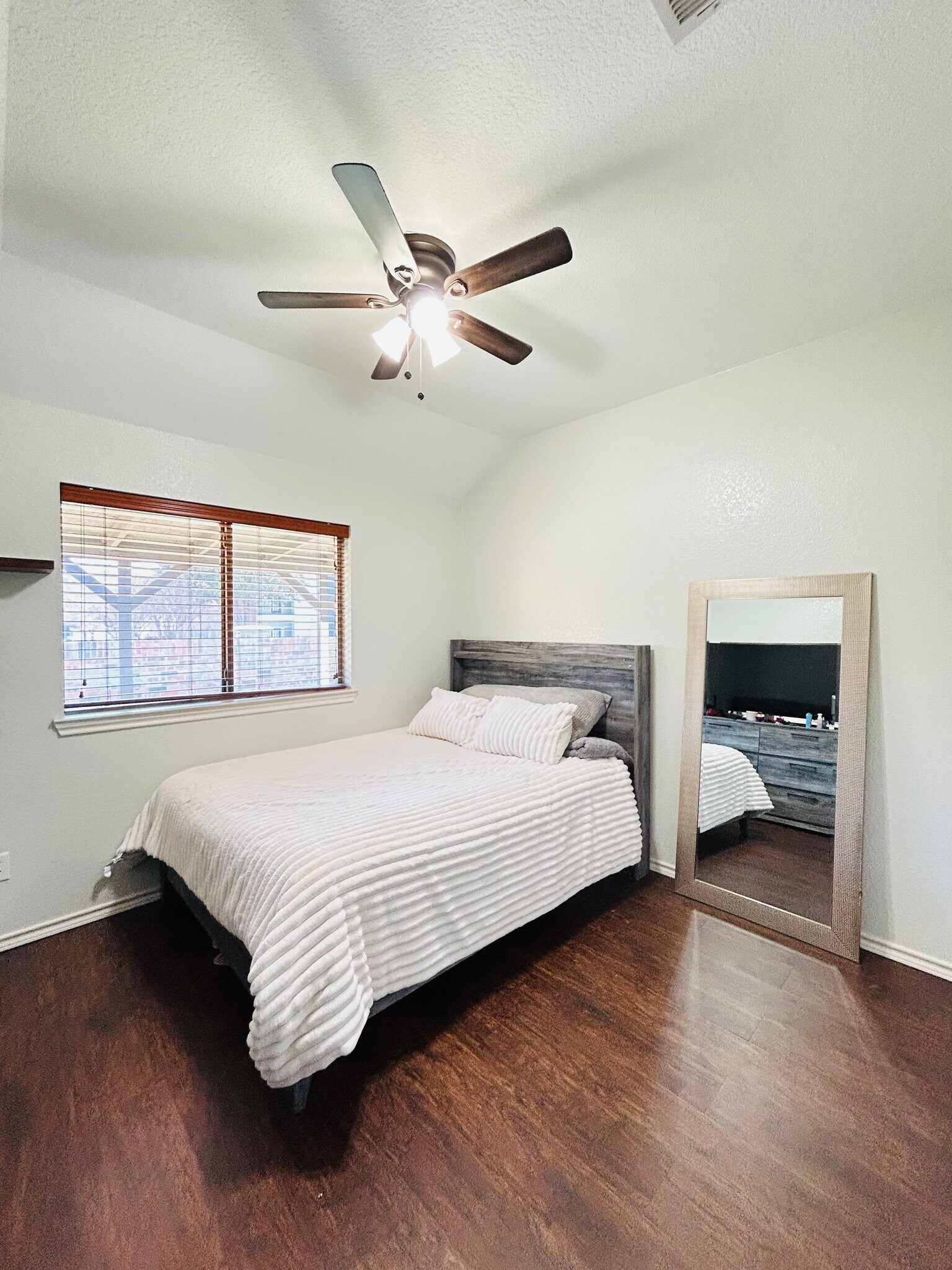 Building Photo - 2835 Becki Dr