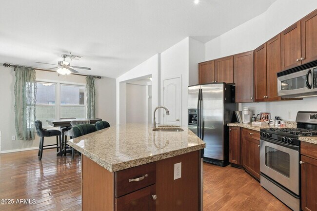 Building Photo - 15927 N 171st Dr