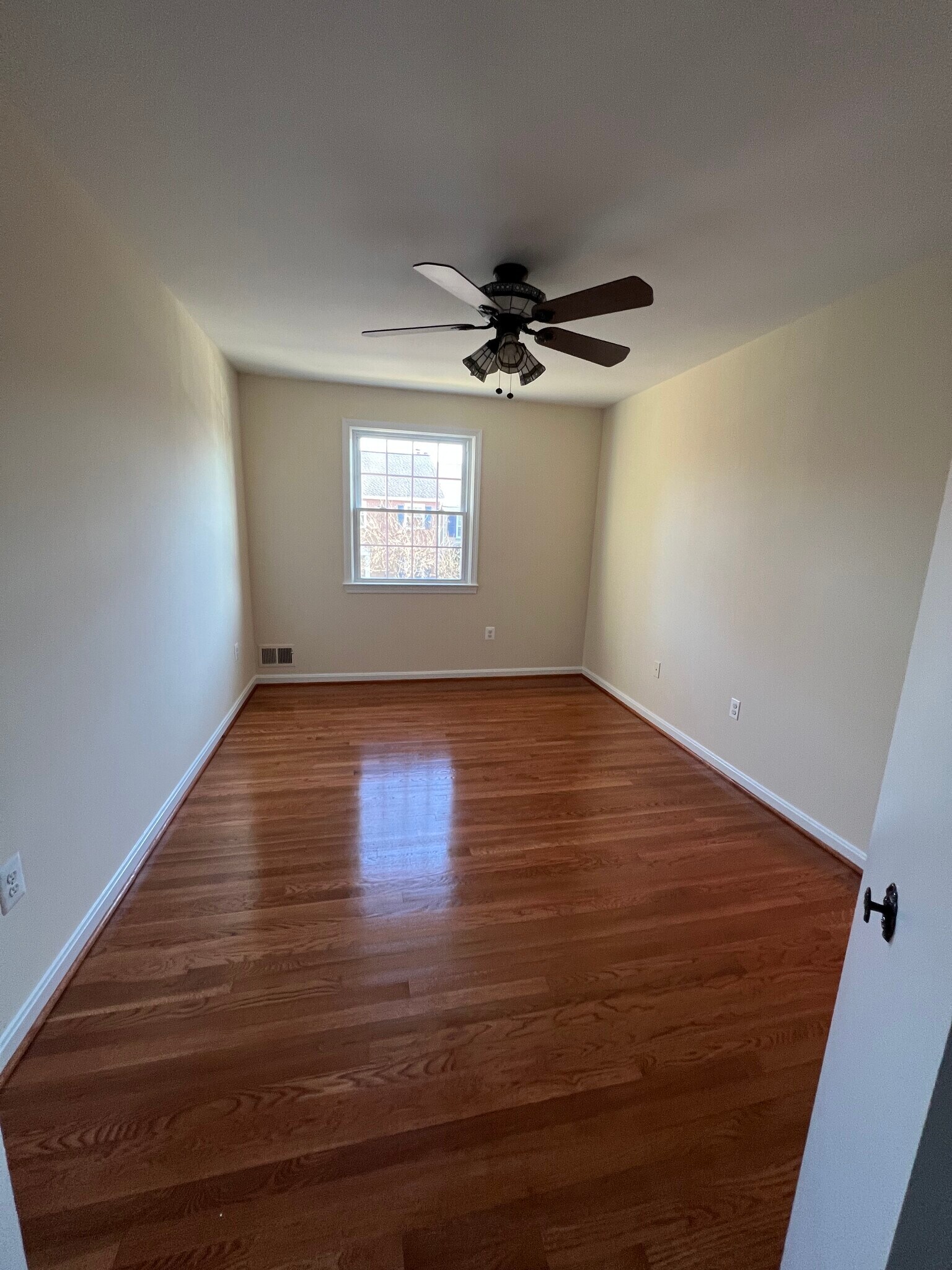 2nd Bedroom 4/4 - 2105 Bucknell Ter