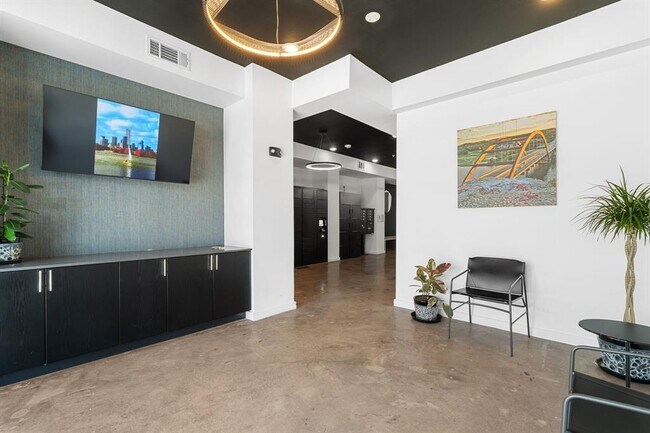 Building Photo - 4801 Springdale Rd