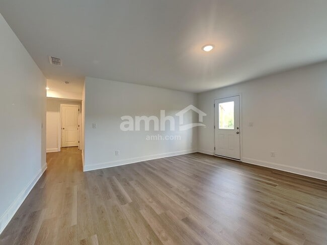 Building Photo - 758 Alcovy Ml Pk