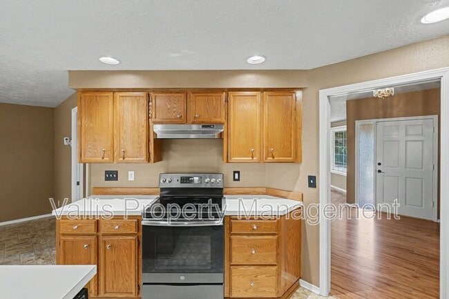 Building Photo - 1075 Mildred Ln SE