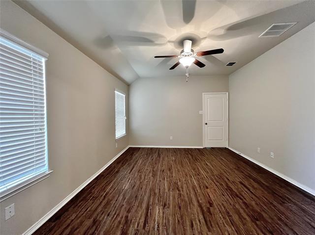 Building Photo - 8472 Gentian Dr