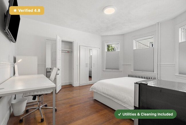 Building Photo - Furnished Bedroom with Private Bath in Jamaica Plain