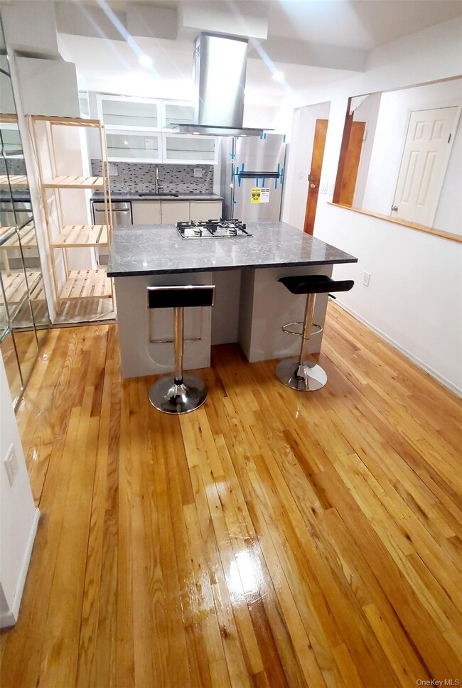 Building Photo - 101-20 67th Dr