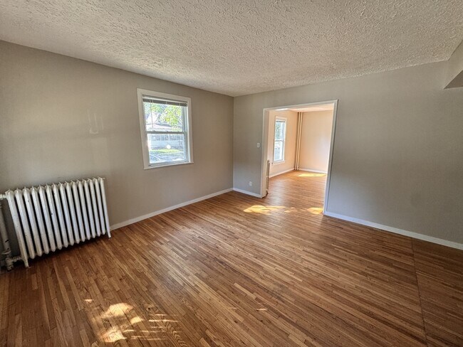 Primary Photo - 567 Livingston Ave
