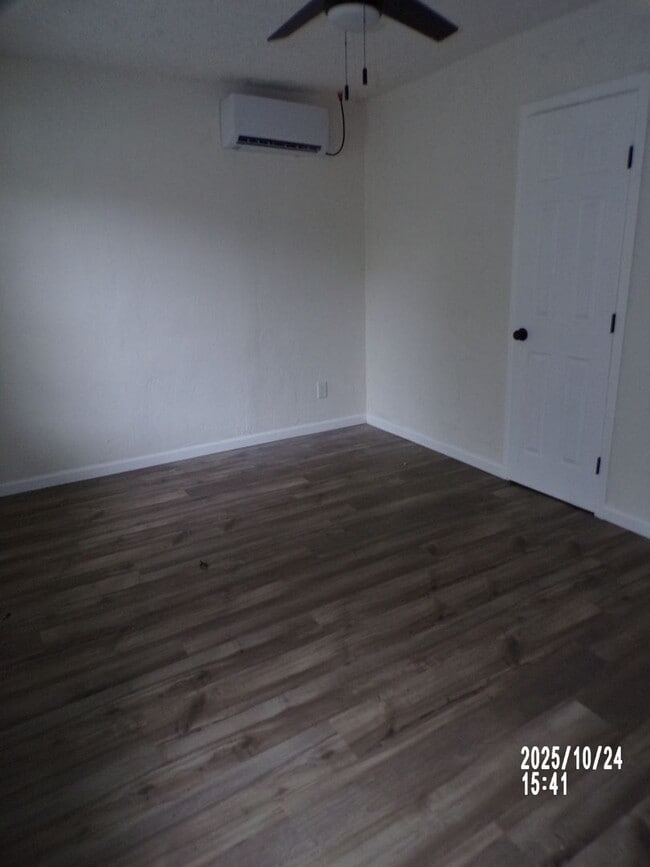 Building Photo - Fantastic redo