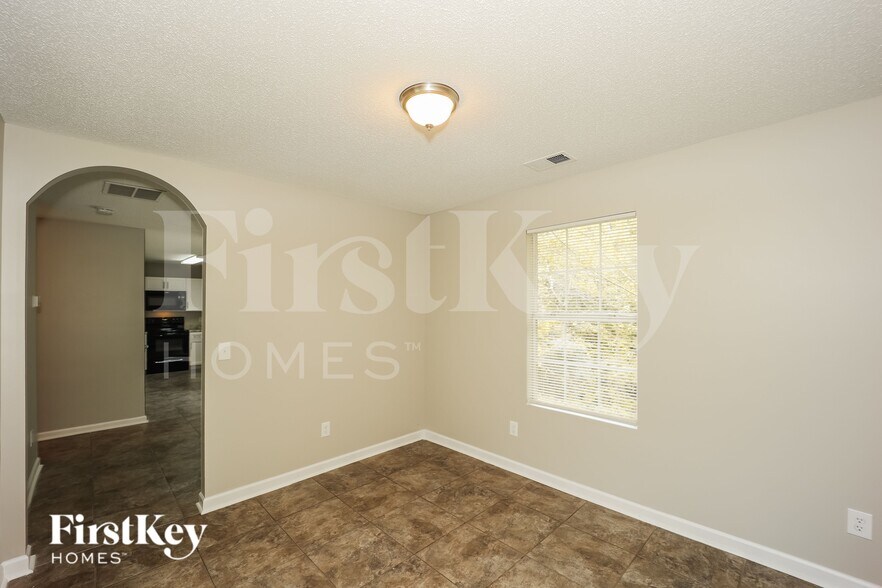 Building Photo - 6763 Merrywood Dr