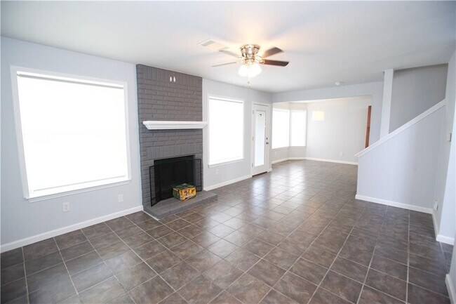 Building Photo - 1314 Garden Path Dr