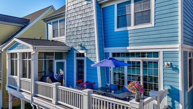 Building Photo - 7 Windward Way