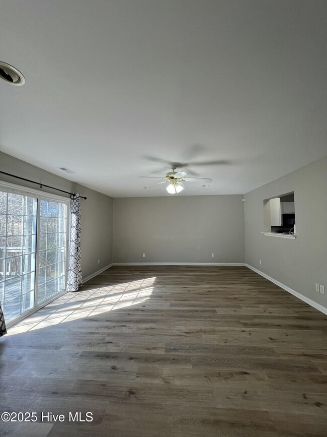 Building Photo - 4240 Williamsbrook Ln