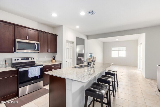 Building Photo - 10808 W Bloch Rd