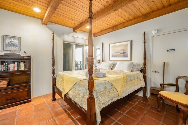 Building Photo - 1941 S Pacific St