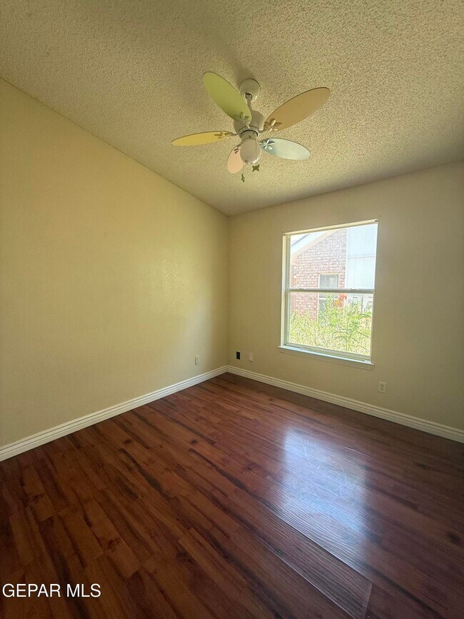Building Photo - 4740 Robert Acosta Dr