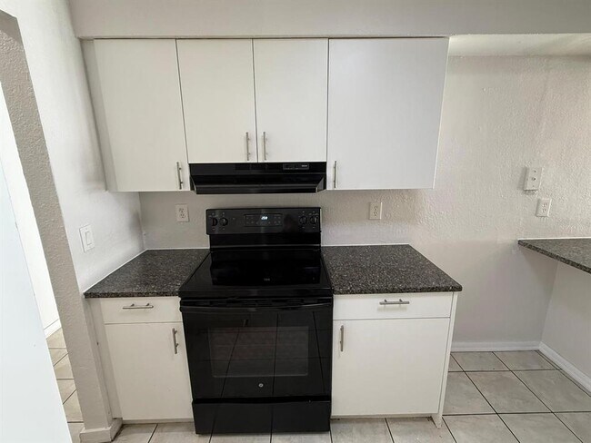 Building Photo - 4349 S Semoran Blvd