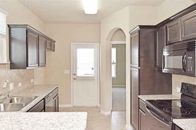 Building Photo - 124 Fire Island Dr