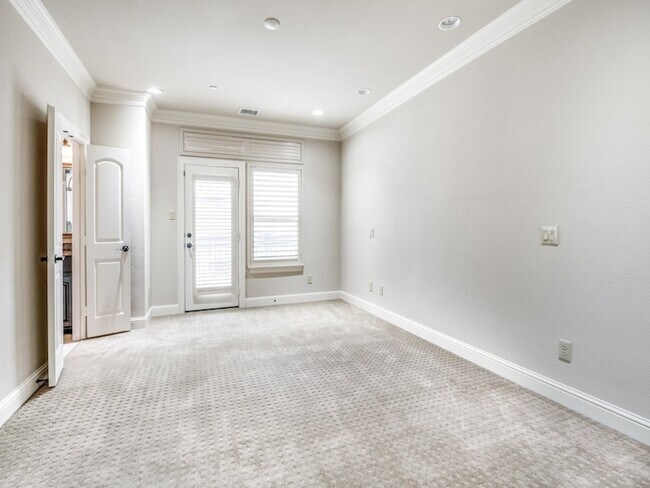 Building Photo - 7927 Osborn Pkwy